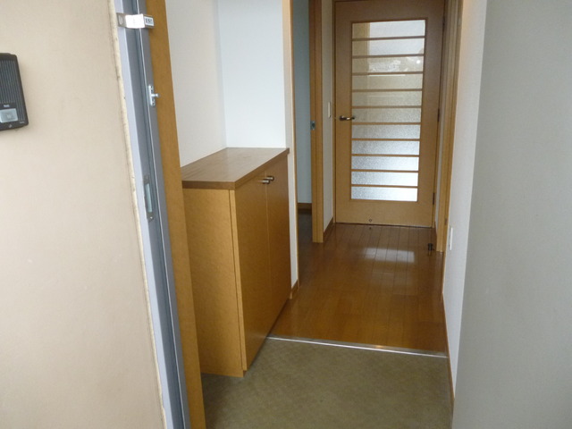 グランドヒルズ横浜 玄関