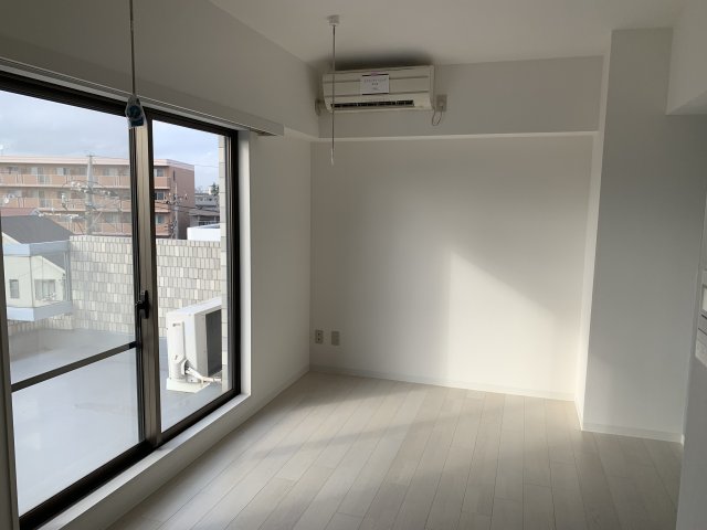 スターブル中原 居間