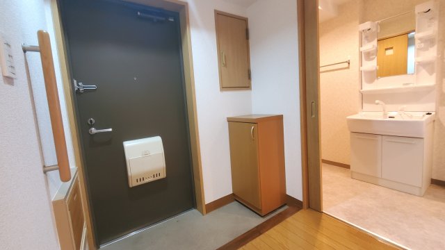 ビバース境町 玄関