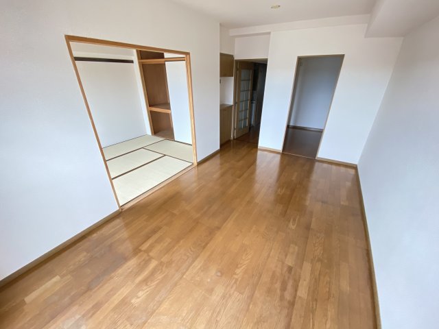 オクトス市ヶ尾 居間