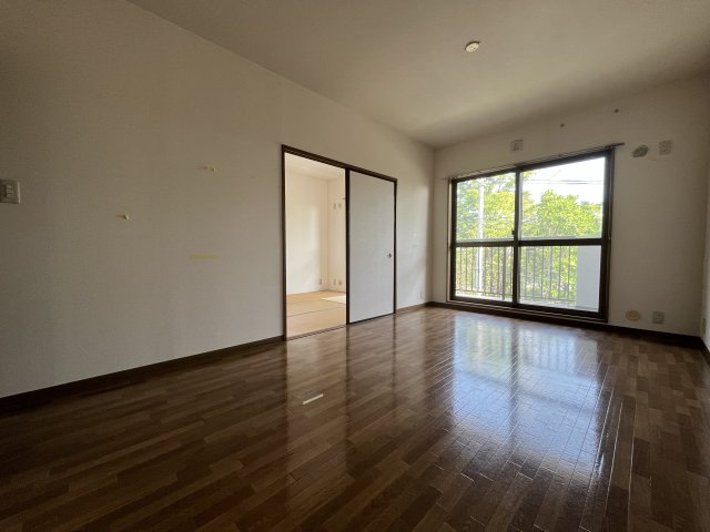 ウエストパークヒルズ 居間