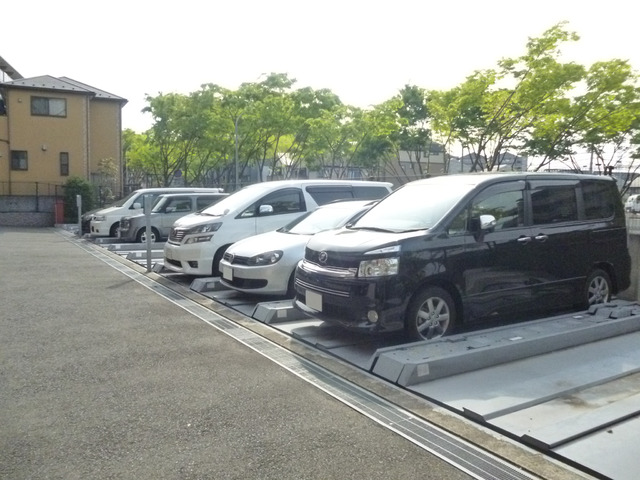 クレールメゾン　都筑 駐車場