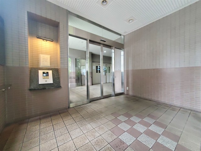 フロール山田町第3 エントランス