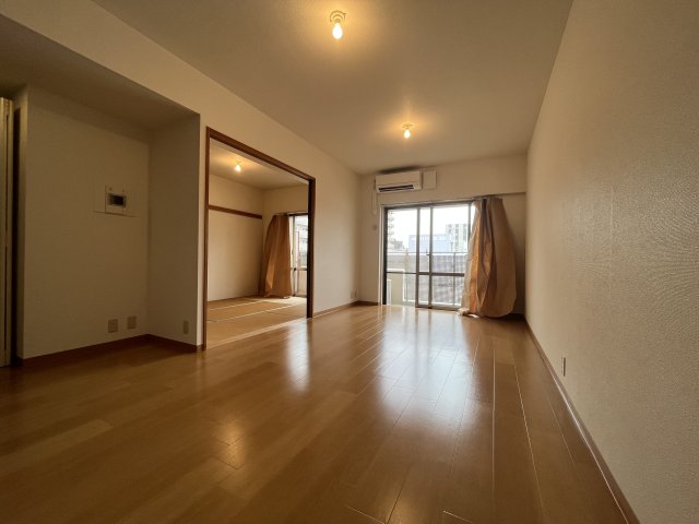 フロール山田町第3 居間