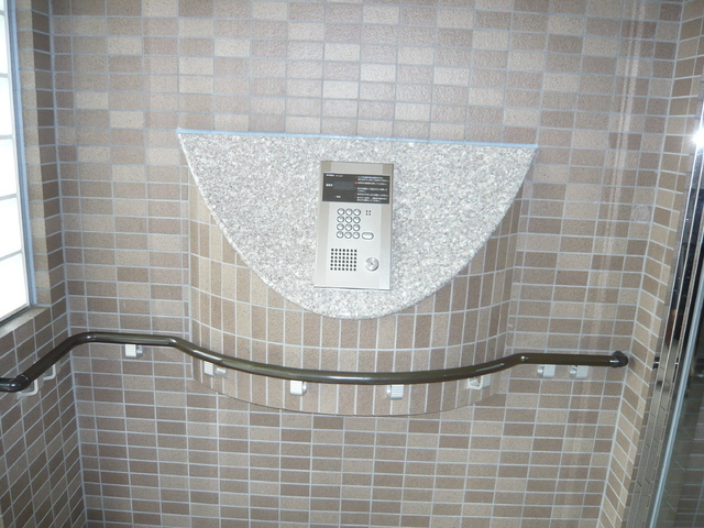 エテルニテ エントランス