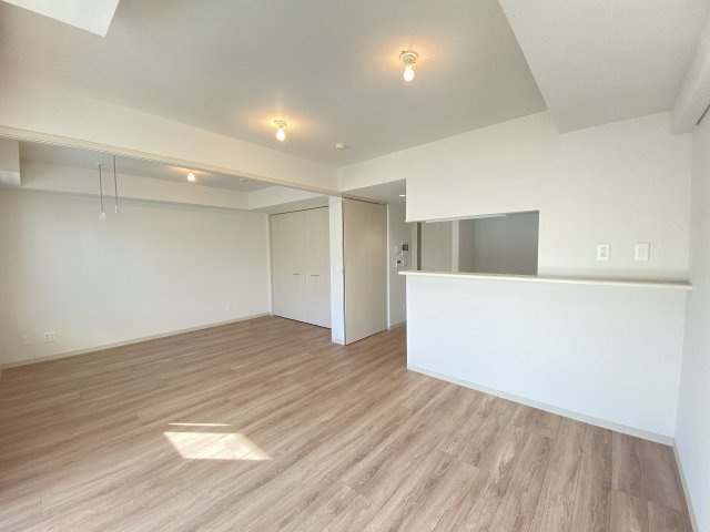 フロール横浜三ッ沢2番館 居間