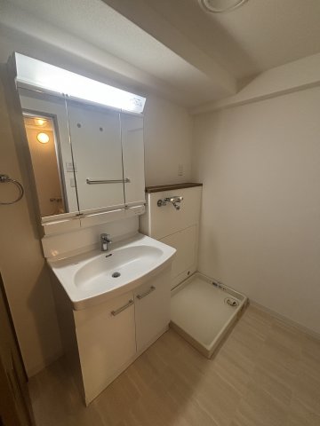 コンフォール西寺尾 洗面