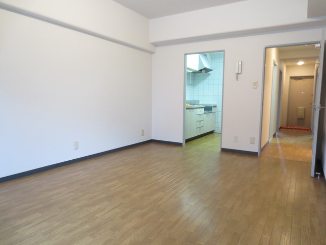 パインベル 居間