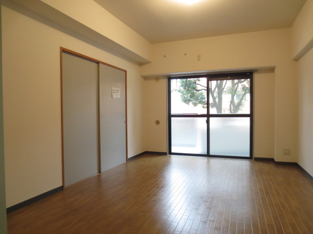 パインベル 居間