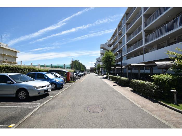 コンフォール相模原共和 駐車場