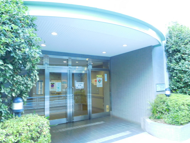 フロール山田町第3 エントランス