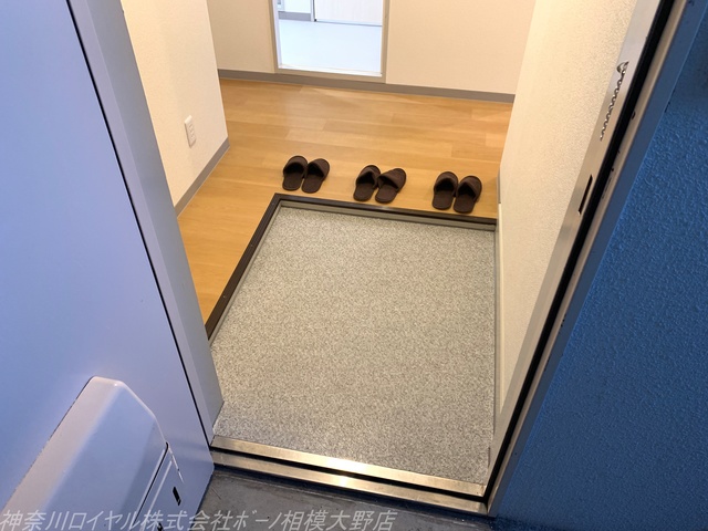 レジエ戸塚深谷　2号棟 玄関