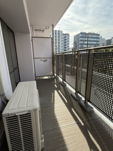 フロール山田町第1 居間