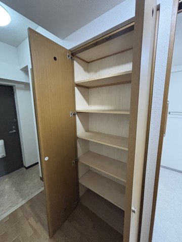 モナ ベール本厚木 収納