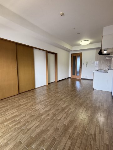 モナ ベール本厚木 居間