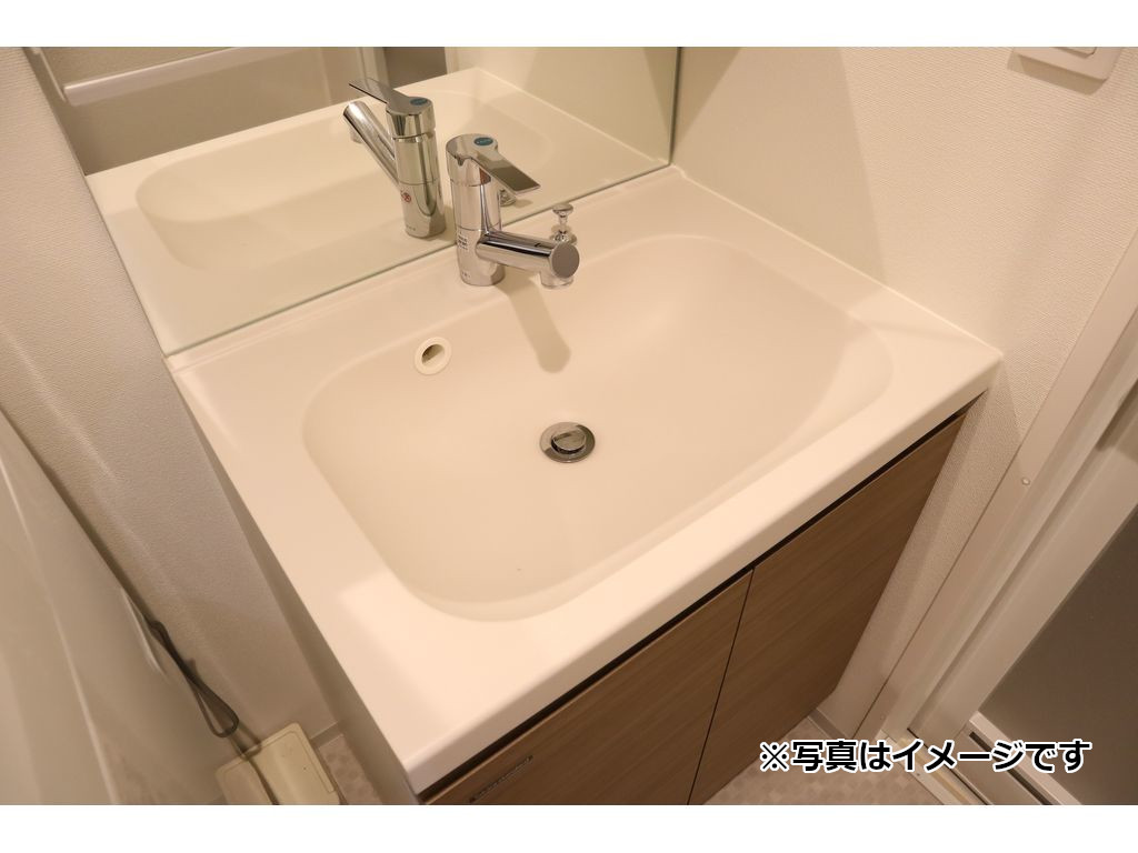 クラリッサ大通り公園 内装