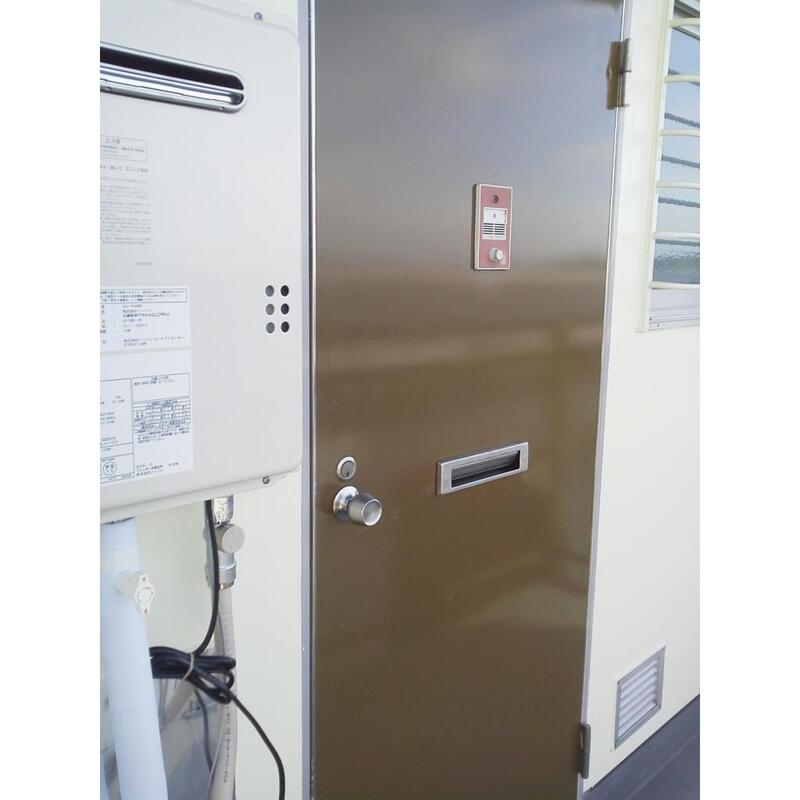 ハイツオオカワ 玄関