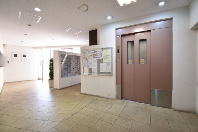 前田町 エントランス