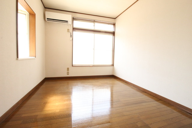 ハピネス保土ヶ谷 居間