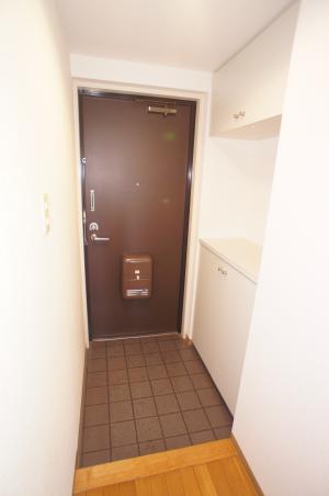 ベルク名瀬 玄関