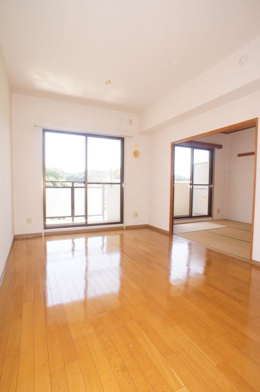 ベルク名瀬 内装