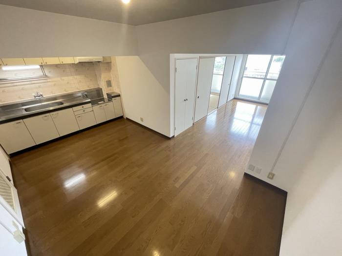 グリーンヒル鴨志田中央 居間