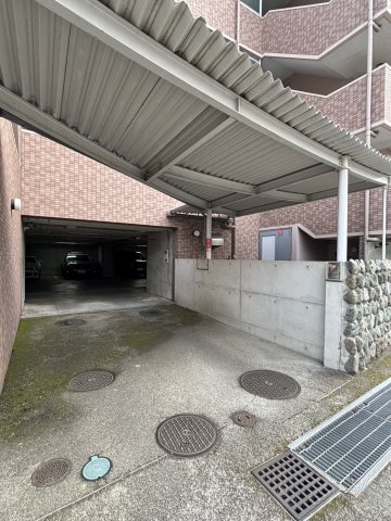 ちがさきニューハムレット 駐車場