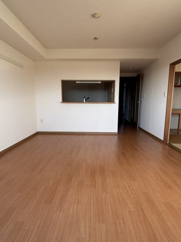 ちがさきニューハムレット 居間