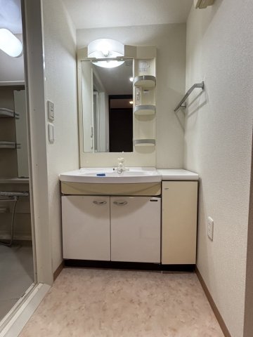 ロサブリーズ本牧 洗面