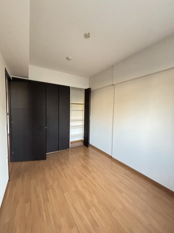 ロサブリーズ本牧 