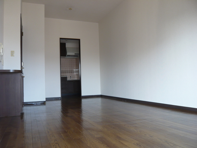 ベルストーン本牧 居間