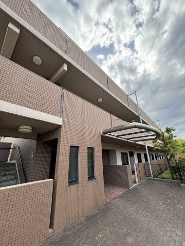 クライン　デァ・ベルク　Ⅱ エントランス