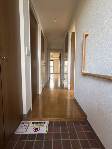 クライン　デァ・ベルク　Ⅱ 玄関