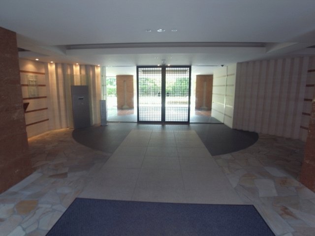 ザ・ミレナリータワーズ エントランス