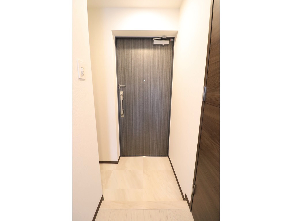 ジェノヴィア川崎鈴木町スカイガーデン 玄関