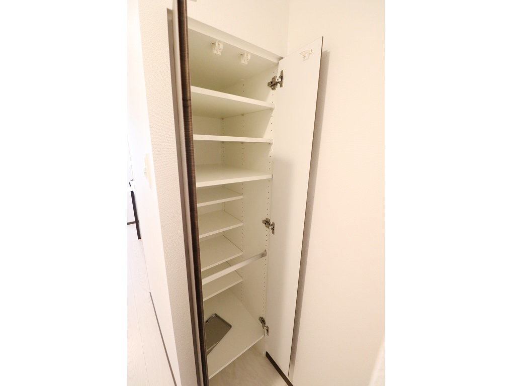 ジェノヴィア川崎鈴木町スカイガーデン 収納