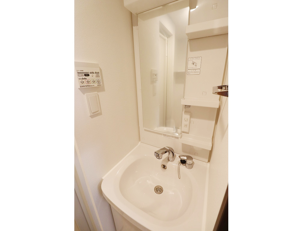 ジェノヴィア川崎鈴木町スカイガーデン 洗面