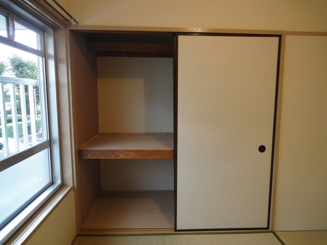 緑ヶ丘第4　4207号棟　 収納