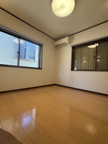 アパートメント軽部 バルコニー