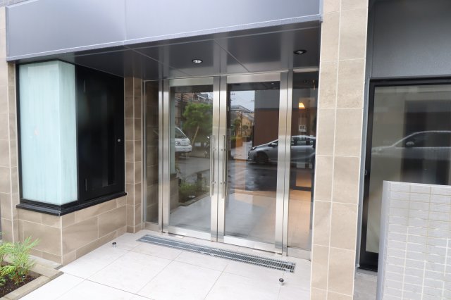 GENOVIA花月総持寺 エントランス