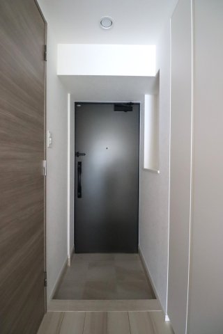 GENOVIA花月総持寺 玄関