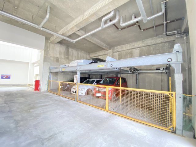 クレール　セントラル 駐車場