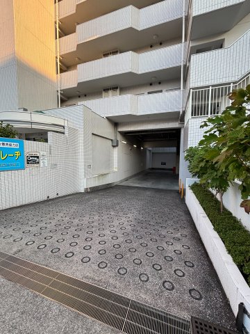 クレール　セントラル 駐車場