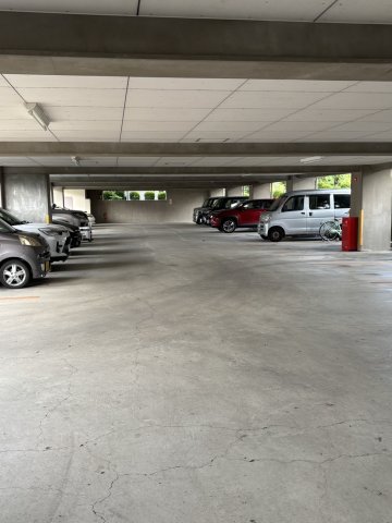 パインベル 駐車場