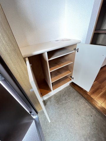 イーストヴィレッジ 玄関