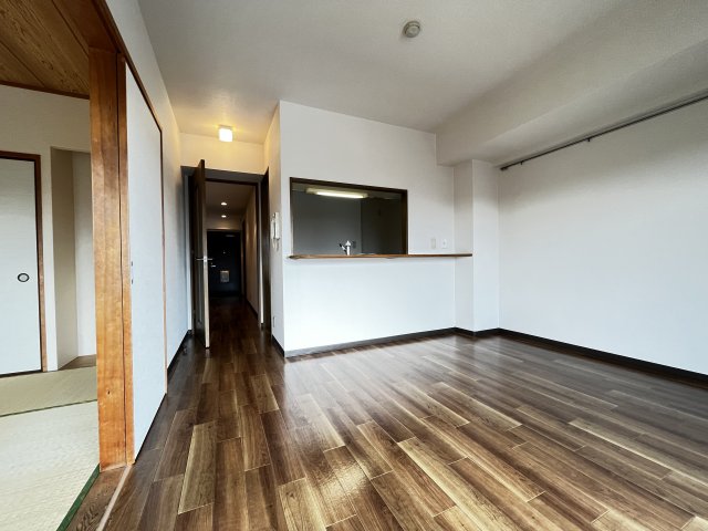 イーストヴィレッジ 居間