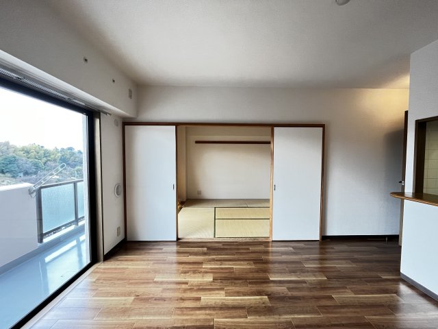 イーストヴィレッジ 居間