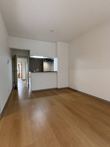 レジエ戸塚深谷 居間