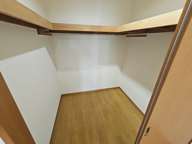 コンフォール仏向町 収納