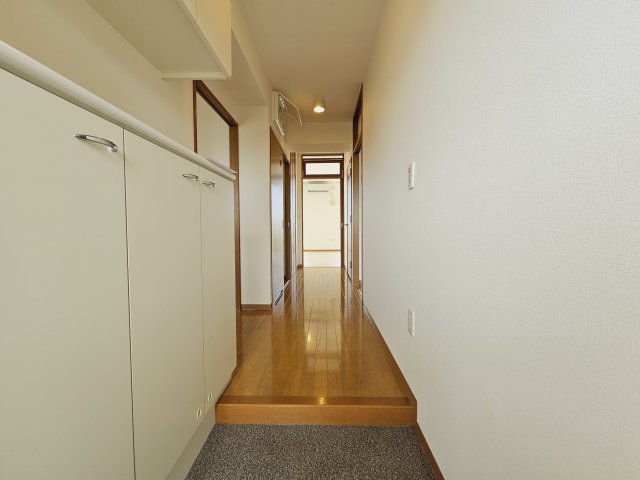 コンフォール仏向町 内装